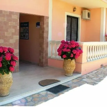 아파트호텔 Corfu Sun Pool Side