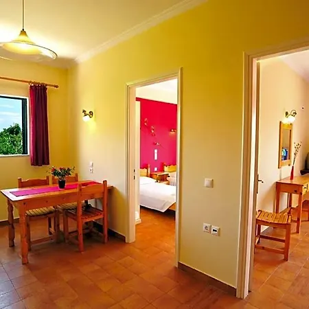 Apart-hotel Corfu Sun Pool Side