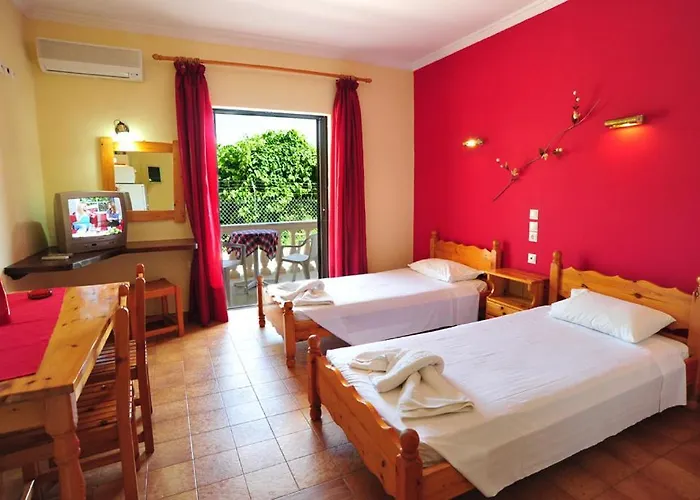 Corfu Sun Pool Side Апарт-отель Бенитсес