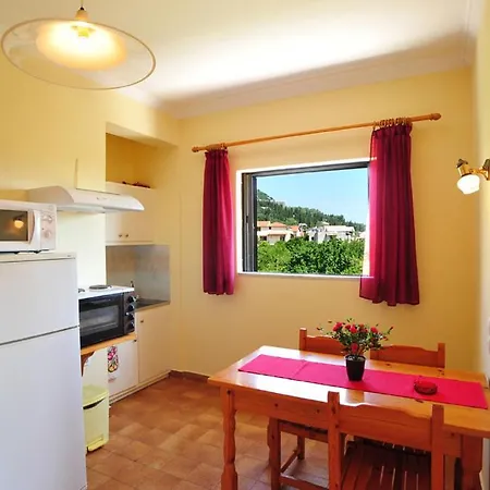 Corfu Sun Pool Side 4* بينيتسيس